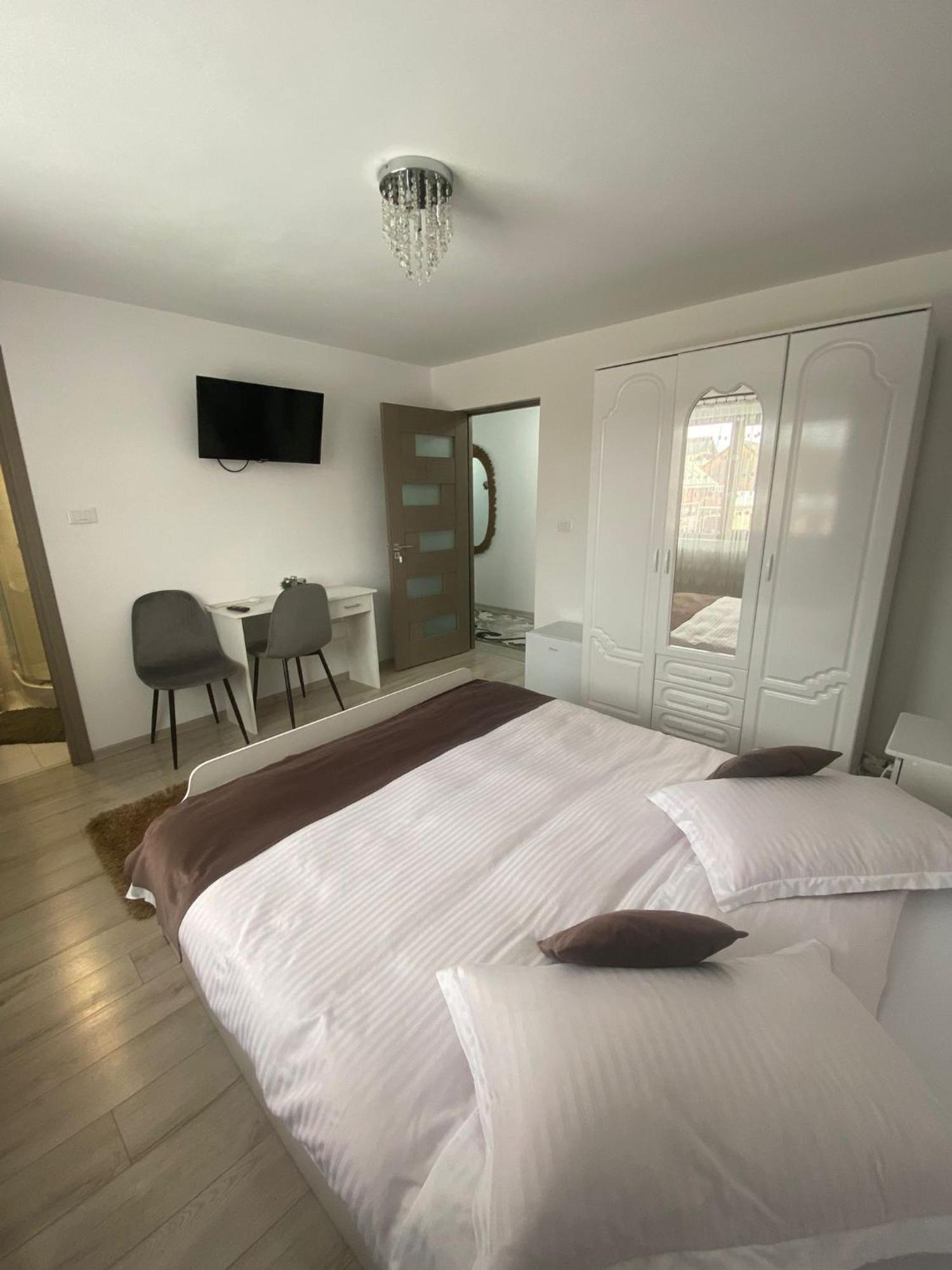 Hotel Casa Irina Mînăstirea Humorului Zewnętrze zdjęcie