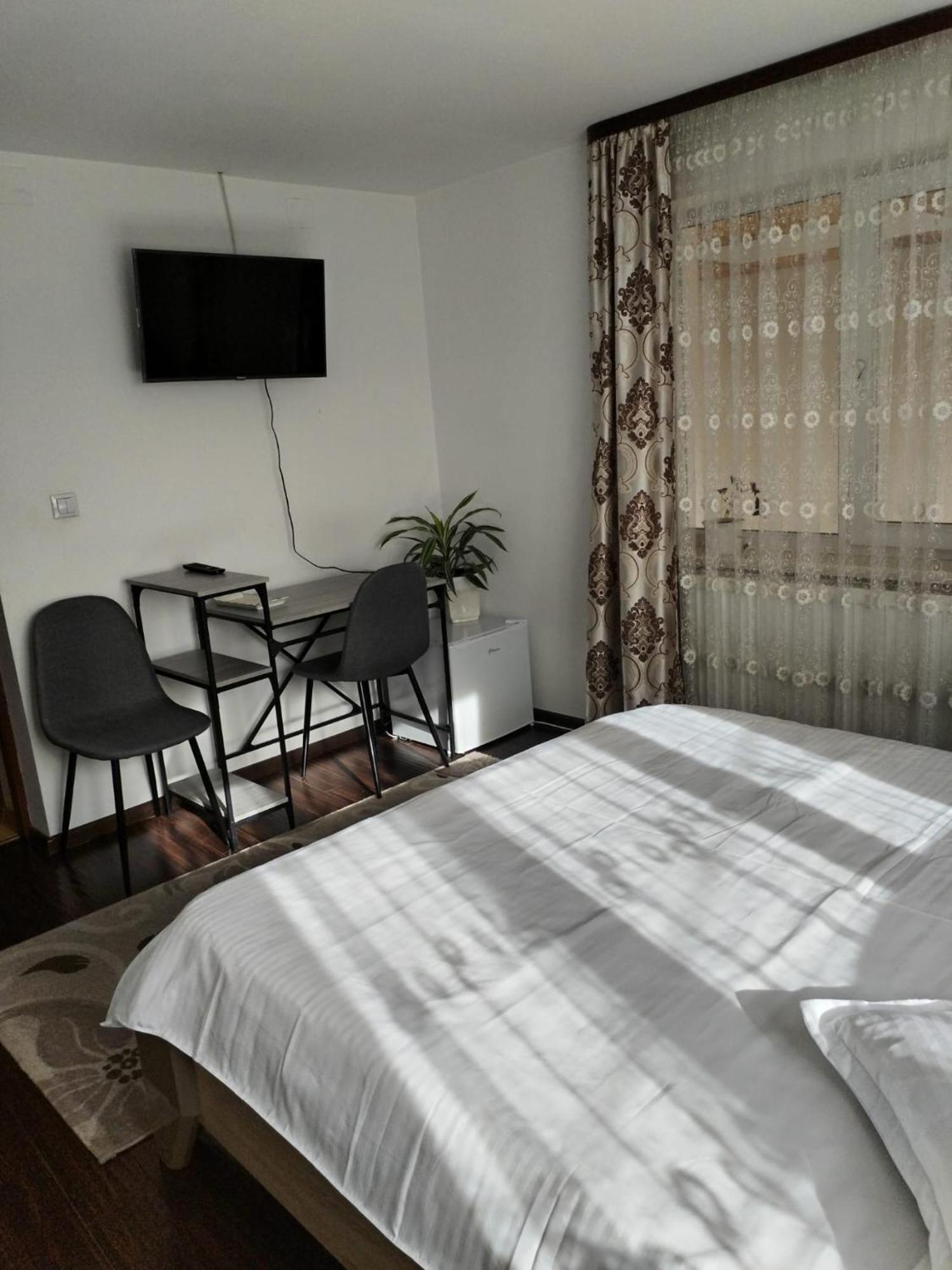 Hotel Casa Irina Mînăstirea Humorului Zewnętrze zdjęcie