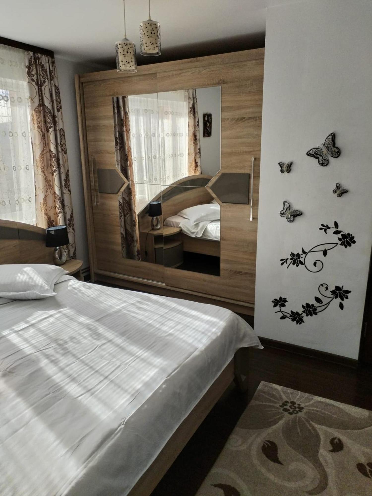 Hotel Casa Irina Mînăstirea Humorului Zewnętrze zdjęcie